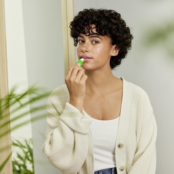 MARKETING WELEDA Skin Food Lip Butter Tb 8 ml